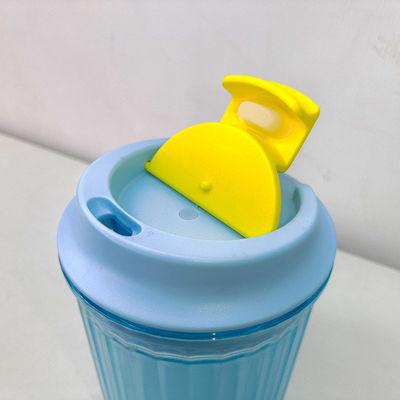 Tazza di caffè in plastica riutilizzabile con coperchio Tritano resistente bottiglia d'acqua a doppia parete
