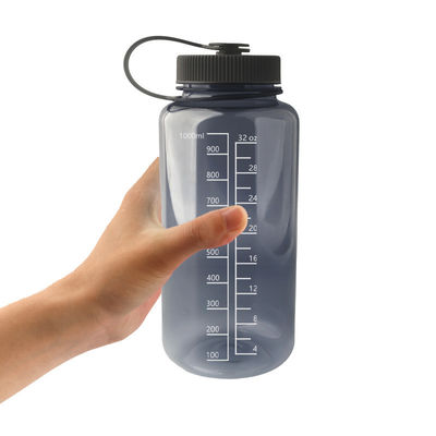 Bottiglia d'acqua di plastica resistente per lo sport a prova di perdite e priva di BPA Capacità di 1 litro