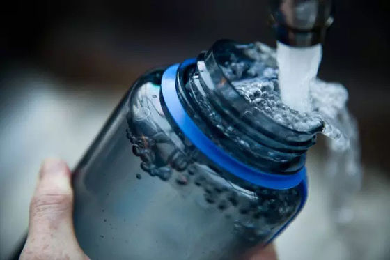 Bottiglia di acqua liquida trasparente in plastica senza Bpa da 1000 ml con scala per sport all' aperto