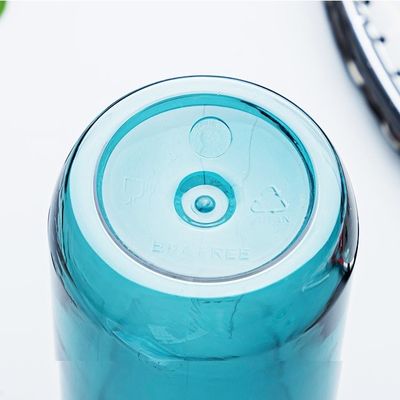 Acqua bollente applicabile Bottiglia di acqua da sport in plastica Tritano 750 ml con maniglia per adulti