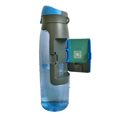 In magazzino Bottiglia di acqua potabile di plastica sportiva portatile di 750 ml con cartellino