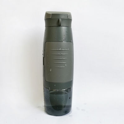 In magazzino Bottiglia di acqua potabile di plastica sportiva portatile di 750 ml con cartellino