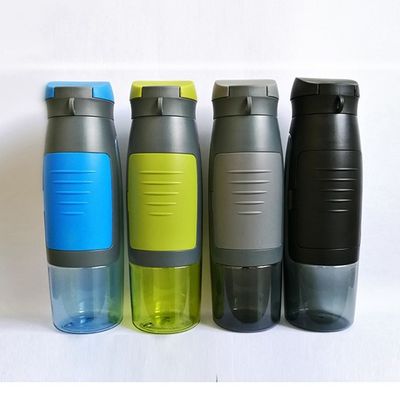Logo personalizzato Bottiglia d'acqua sportiva minimalista in plastica da 750 ml con coperchio per attività all'aria aperta