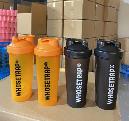 Logo del cliente Bagno per palestra 400ml 600ml Bagno per palestra Sport Bottiglia d'acqua Bicchiere di proteine di plastica