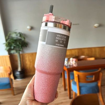 Colore personalizzato 20 oz / 30 oz Acciaio inossidabile Tazza d'acqua isolata con paglia per il fitness