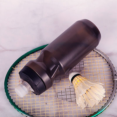 Stile di design minimalista BPA-Free Plastic Sports Squeeze Bottiglia d'acqua per la corsa in bicicletta