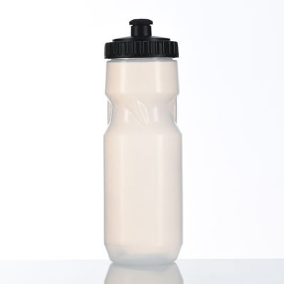610ml/710ml Bevanda sportiva priva di BPA Bottiglia di acqua di plastica per il ciclismo in montagna Leggera