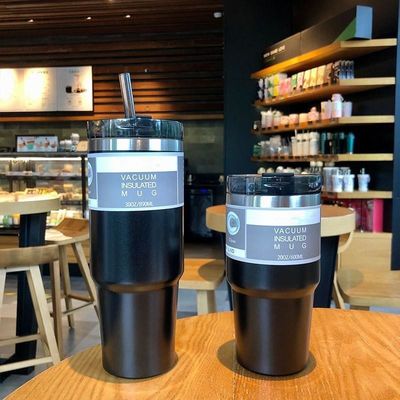 20 oz / 30 oz Acciaio inossidabile Tazza d'acqua isolante per fitness Logo personalizzato e materiale