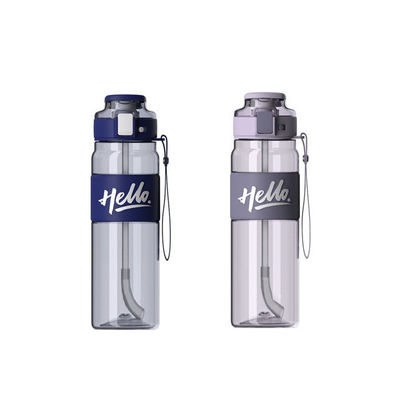 Bottiglie d'acqua per succhi di bevande personalizzate in plastica con accessori con paglia
