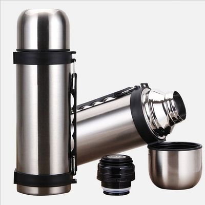 Aggiornate il vostro equipaggiamento per l'aria aperta con la nostra bottiglia d'acqua in acciaio inossidabile a vuoto personalizzata da 1.2L/1.8L