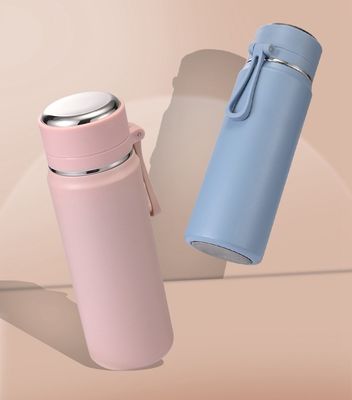 Logo personalizzato Tazza d'acqua in acciaio inossidabile da 500 ml per palestra sportiva impermeabile e isolante
