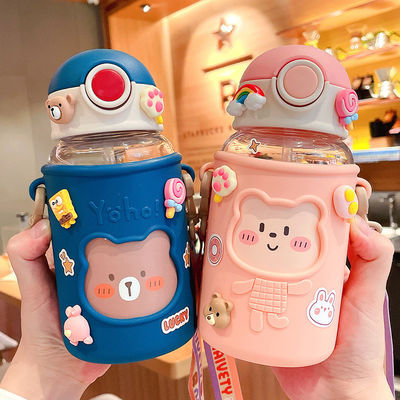 620ml adesivo 3D portatile bottiglia d'acqua di plastica design orso carino per bambini e studenti