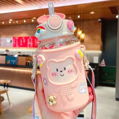 620ml adesivo 3D portatile bottiglia d'acqua di plastica design orso carino per bambini e studenti