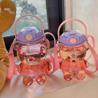 Palestra estiva per bambini portatile in forma di orso con bottiglia d'acqua con paglia di 1000 ml grande capacità