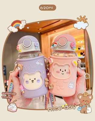 620ml portatile adesivo in 3D Bottiglia d'acqua di plastica Carina bottiglia orso per bambini e studenti