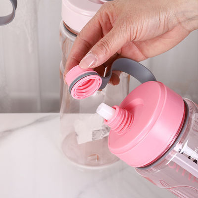 TOUR Logo personalizzato Bottiglia da bere a forma quadrata Frosto a prova di perdite Bottiglia d'acqua di plastica quadrata