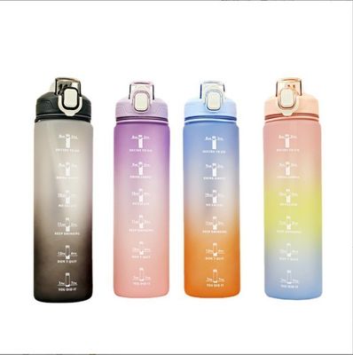 Logo personalizzato accettabile 550ml Ins Space Cup Bottiglia d'acqua per attività all'aperto all'interno