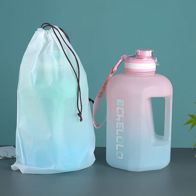 Acquirente commerciale Logo personalizzato 1.6L 2.2L Bottiglia d'acqua per palestra Tazza sportiva Viaggi di plastica