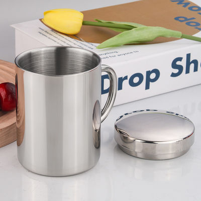 Coppa d'acqua in acciaio inossidabile con copertura e maniglia personalizzabile per gli sport all'aperto degli studenti