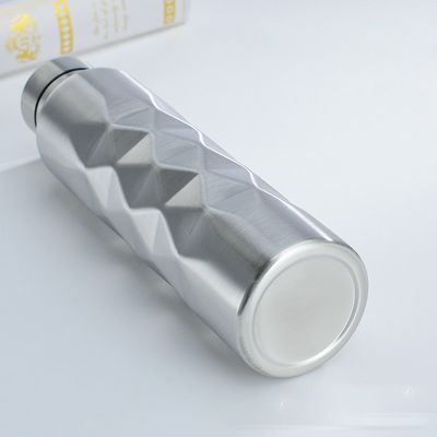 Metodo di flusso diretto dell'acqua potabile Tazza a vuoto da 1000 ml per recipienti in acciaio inossidabile