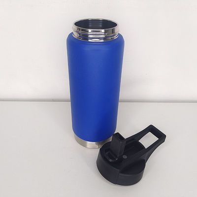 Flasche a vuoto 550ml Bottiglia d'acqua spaziale inossidabile isolato