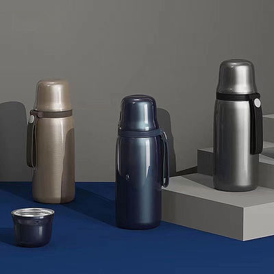 Acciaio inossidabile bottiglie d'acqua sportive personalizzate con filtro mantenere la vostra bevanda fresca e pulita