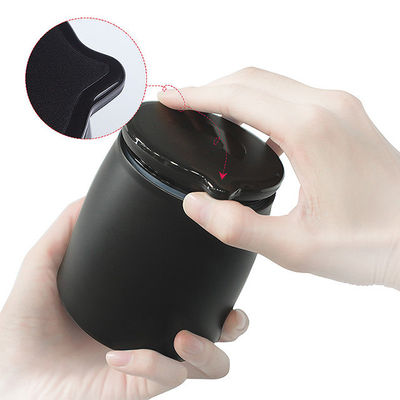 Tazza di viaggio isolante a prova di fuoriuscita in acciaio inossidabile in stile nordico con manico
