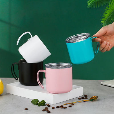 Migliora la tua collezione di bottiglie d'acqua con questa bottiglia in acciaio inossidabile minimalista