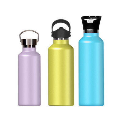 Mantenete le vostre bevande alla temperatura perfetta con la nostra bottiglia sportiva in acciaio inossidabile da 750 ml