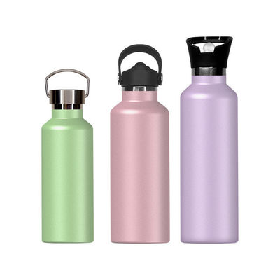 Bottiglia d'acqua isolata portatile da 650 ml in acciaio inossidabile per sport in stile Country Design