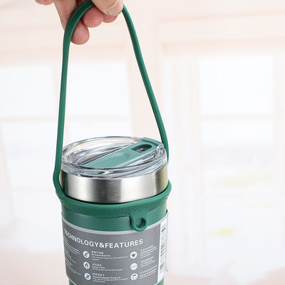 Mug di viaggio personalizzato in acciaio inossidabile con manica in silicone in stile americano
