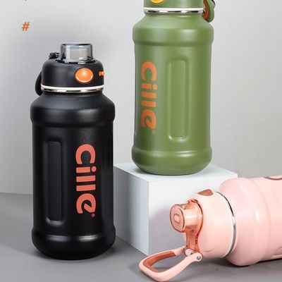 620ml/950ml Capacità Matte Man Bike Isolata bottiglia d'acqua con coperchio in acciaio inossidabile curvo