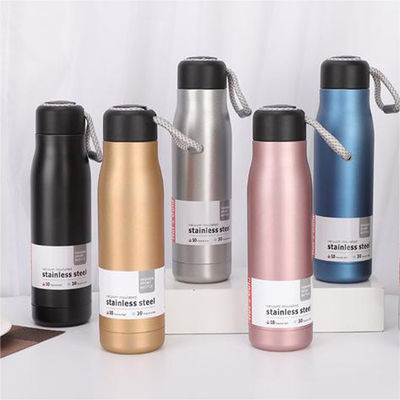Moderno stile di design portabile isolante termica bottiglia d'acqua in acciaio inossidabile per lo sport
