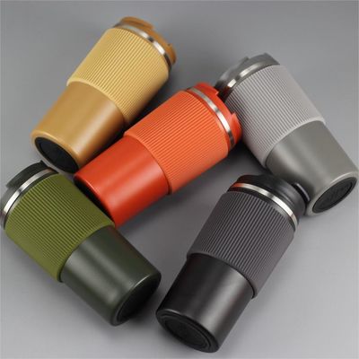 Tazza di caffè isolata in acciaio inossidabile da 450 ml con coperchio per mantenere le bevande calde/fredde