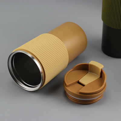Tazza di caffè isolata in acciaio inossidabile da 450 ml con coperchio per mantenere le bevande calde/fredde