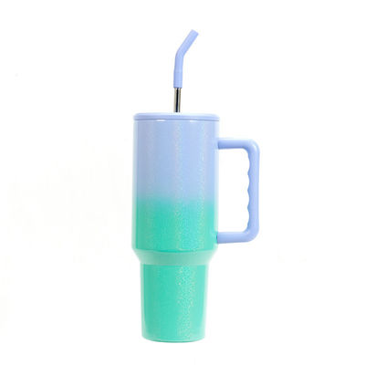 Tazze di gioielli per arcobaleno con paglia sostenibili e accessori a mano