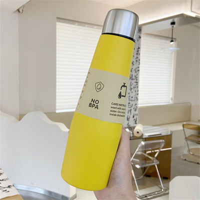 18 OZ Acciaio inossidabile Cola a forma di bottiglia d'acqua Bottina termica Stile di design sportivo